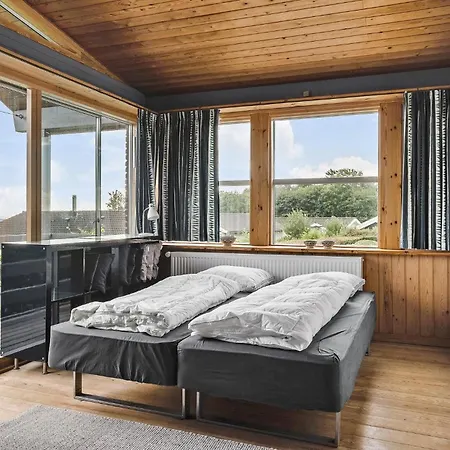 3 Bedroom Lovely In Sydals בית נופש