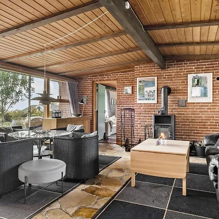 Semesterbostad 3 Bedroom Lovely In Sydals Sarup